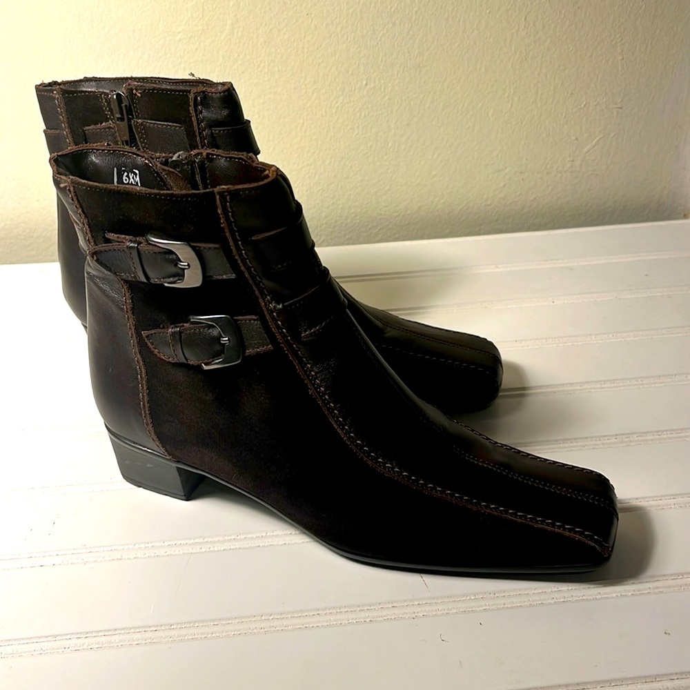 Sesto Meucci brown leather/suede ankle boots 6.5